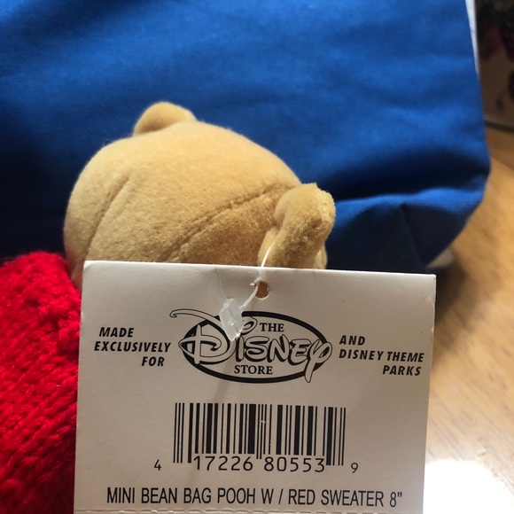 NWT- WINNIE THE POOH BEAR IN RED HEART SWEATER -7" Mini Bean Bag Stuffed Animal - Picture 5 of 5